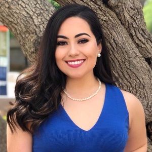 Meet your Posher, Andrea